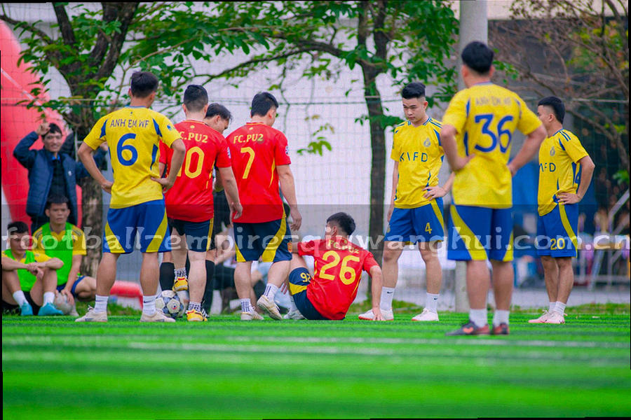 积分折线与条形数据叠加的图形化画面